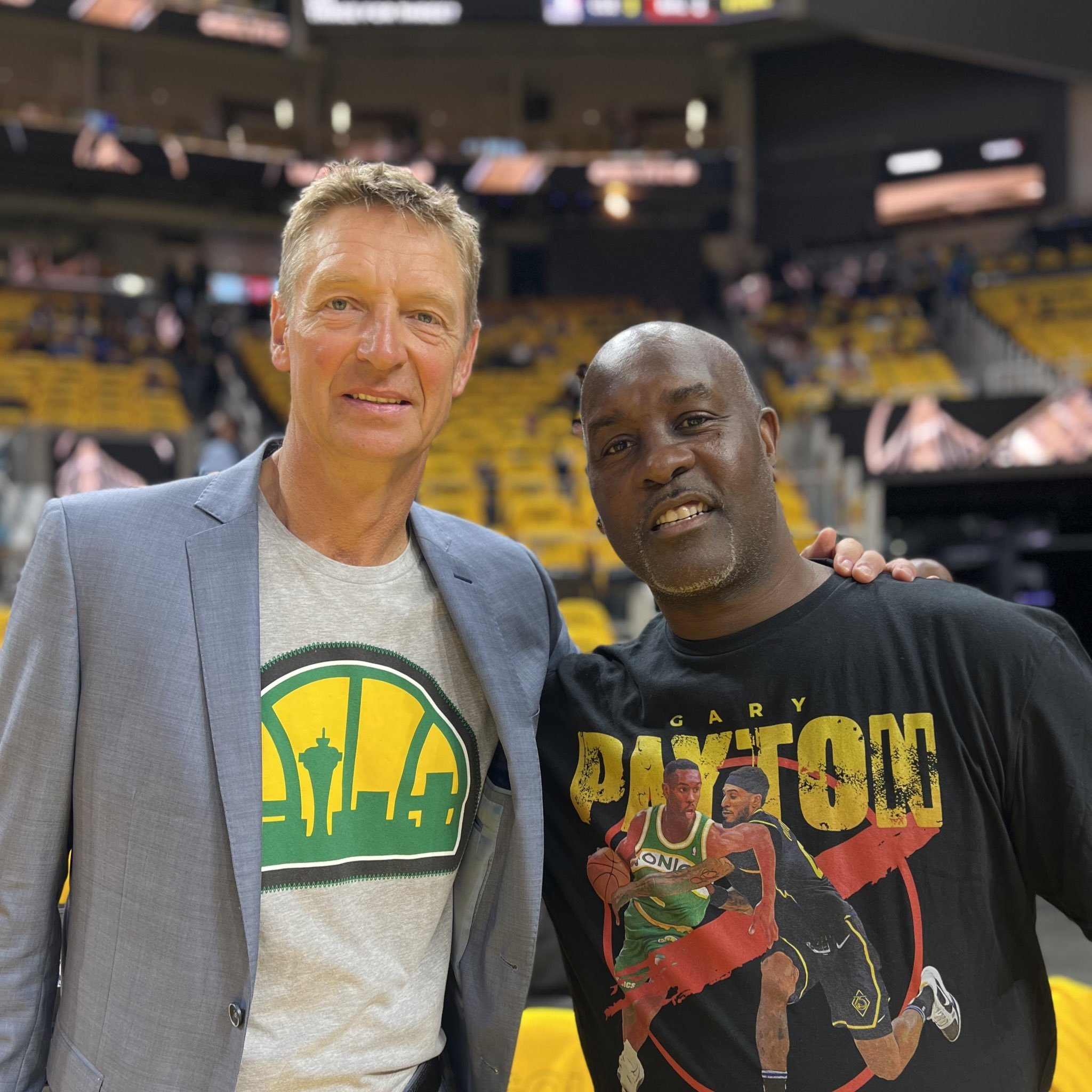 长期缺席不 长期缺席不